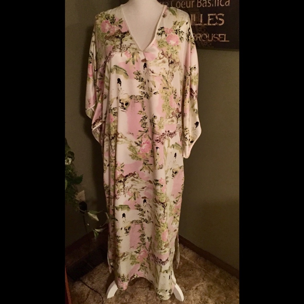 Cruz Natori Oriental Gown